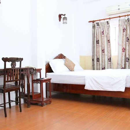 Hoang Cuong Hotel 15 Nguyen Thai Hoc Hanoi Kültér fotó