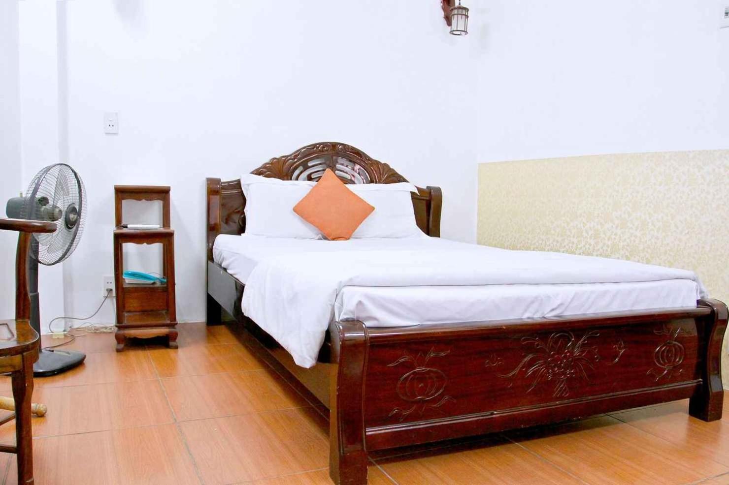 Hoang Cuong Hotel 15 Nguyen Thai Hoc Hanoi Kültér fotó