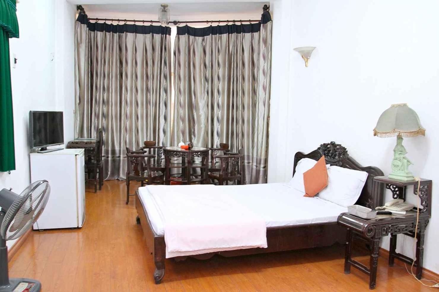 Hoang Cuong Hotel 15 Nguyen Thai Hoc Hanoi Kültér fotó