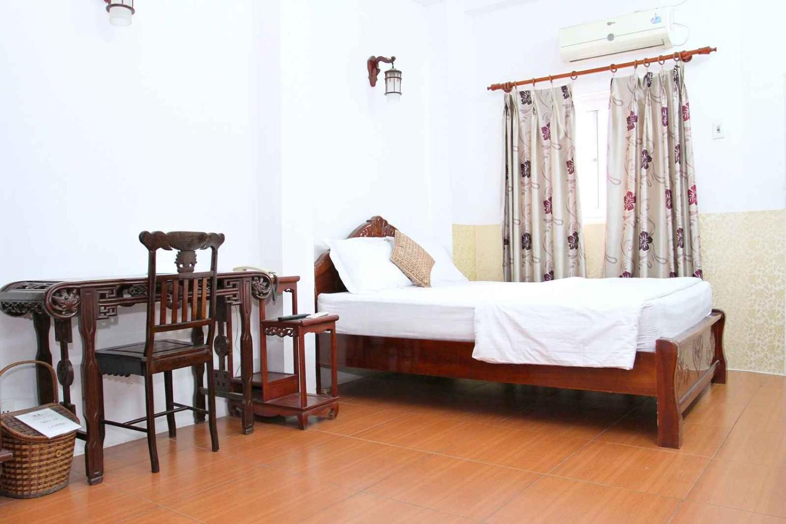 Hoang Cuong Hotel 15 Nguyen Thai Hoc Hanoi Kültér fotó